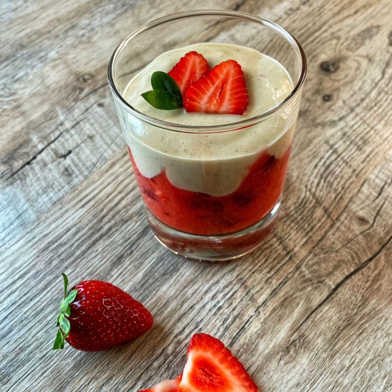 veganes Erdbeer-Tiramisu in lecker